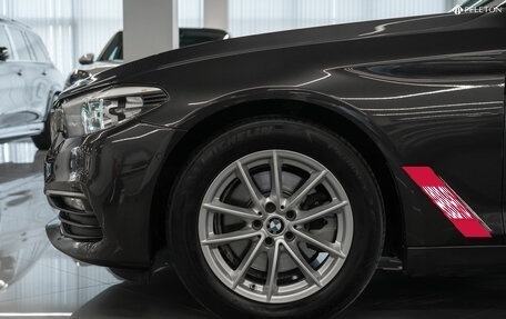 BMW 5 серия, 2019 год, 2 490 000 рублей, 21 фотография