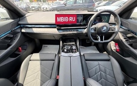 BMW 5 серия, 2024 год, 5 615 000 рублей, 6 фотография