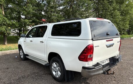 Toyota Hilux VIII, 2016 год, 2 850 000 рублей, 5 фотография