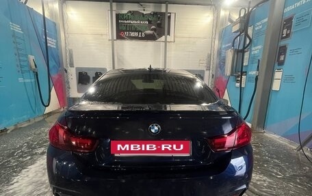 BMW 4 серия, 2018 год, 3 100 000 рублей, 16 фотография