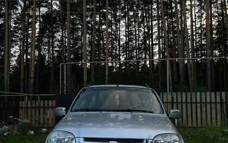 Chevrolet Niva I рестайлинг, 2010 год, 450 000 рублей, 8 фотография