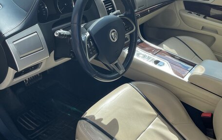 Jaguar XF I рестайлинг, 2013 год, 2 000 000 рублей, 8 фотография