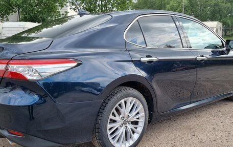 Toyota Camry, 2018 год, 2 349 000 рублей, 2 фотография