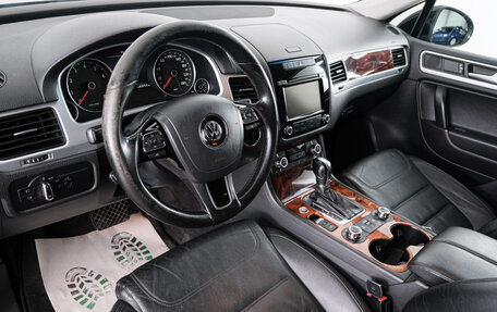 Volkswagen Touareg III, 2011 год, 1 749 000 рублей, 9 фотография