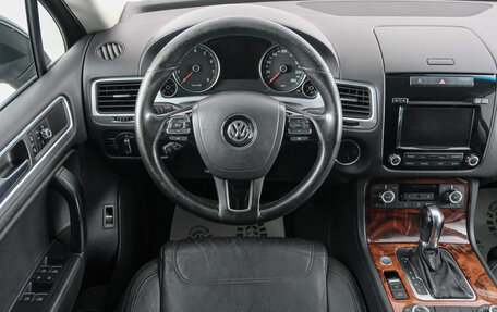 Volkswagen Touareg III, 2011 год, 1 749 000 рублей, 15 фотография