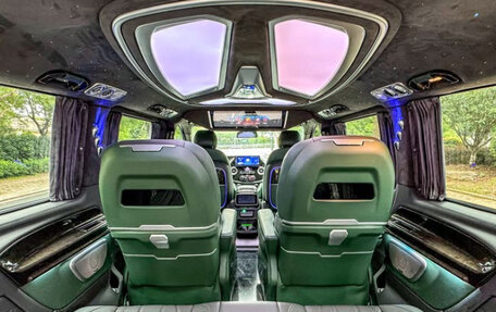 Mercedes-Benz Vito, 2023 год, 5 800 456 рублей, 14 фотография