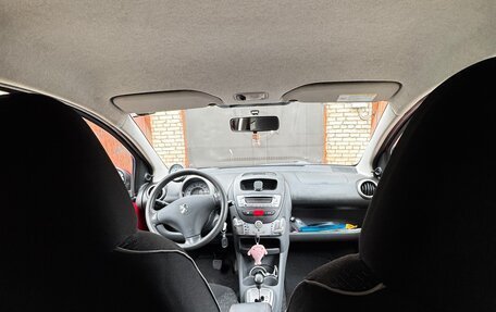 Peugeot 107 I рестайлинг, 2009 год, 435 000 рублей, 12 фотография