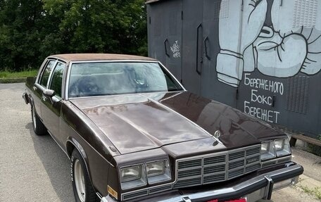 Buick LeSabre VIII, 1983 год, 2 290 000 рублей, 27 фотография