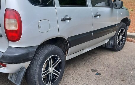 Chevrolet Niva I рестайлинг, 2006 год, 420 000 рублей, 6 фотография