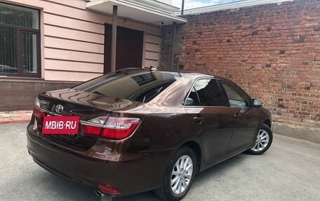 Toyota Camry, 2017 год, 3 020 000 рублей, 4 фотография