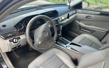Mercedes-Benz E-Класс, 2009 год, 1 500 000 рублей, 9 фотография