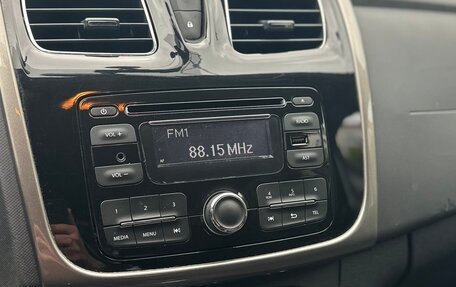 Renault Logan II, 2015 год, 530 000 рублей, 12 фотография