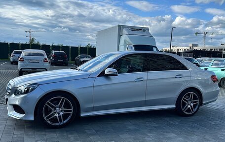 Mercedes-Benz E-Класс, 2015 год, 2 950 000 рублей, 3 фотография