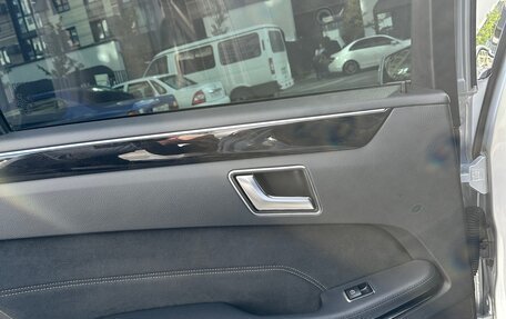 Mercedes-Benz E-Класс, 2015 год, 2 950 000 рублей, 20 фотография