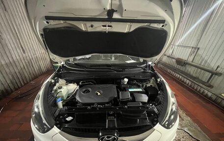 Hyundai ix35 I рестайлинг, 2015 год, 1 200 000 рублей, 9 фотография