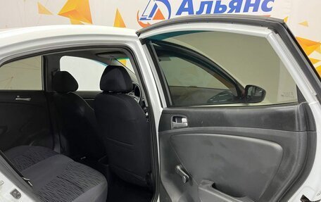 Hyundai Solaris II рестайлинг, 2015 год, 815 000 рублей, 17 фотография