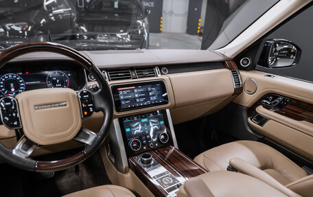 Land Rover Range Rover IV рестайлинг, 2018 год, 6 900 000 рублей, 13 фотография