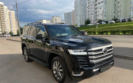 Toyota Land Cruiser, 2024 год, 10 990 000 рублей, 2 фотография