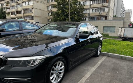 BMW 5 серия, 2018 год, 1 750 000 рублей, 3 фотография
