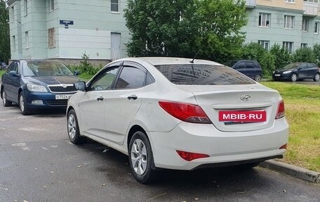 Hyundai Solaris II рестайлинг, 2015 год, 550 000 рублей, 5 фотография