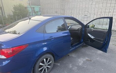 Hyundai Solaris II рестайлинг, 2012 год, 825 000 рублей, 1 фотография