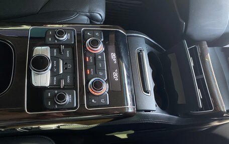 Audi A8, 2013 год, 1 247 000 рублей, 21 фотография