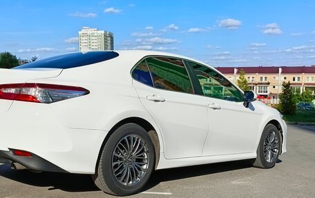 Toyota Camry, 2020 год, 2 700 000 рублей, 11 фотография