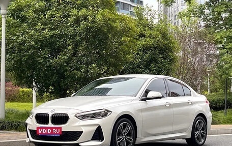 BMW 1 серия, 2022 год, 1 965 000 рублей, 2 фотография
