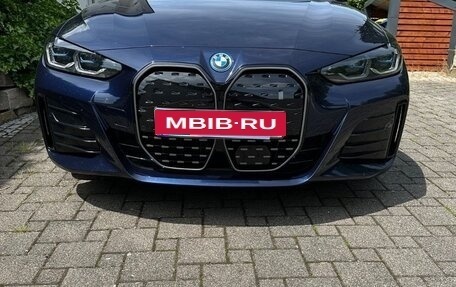 BMW i4, 2022 год, 5 500 000 рублей, 1 фотография