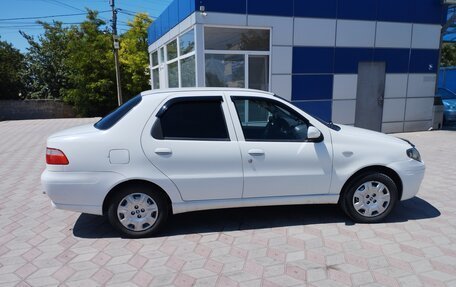 Fiat Albea I рестайлинг, 2010 год, 4 фотография