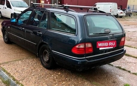 Mercedes-Benz E-Класс, 1998 год, 320 000 рублей, 5 фотография
