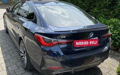 BMW i4, 2022 год, 5 500 000 рублей, 2 фотография