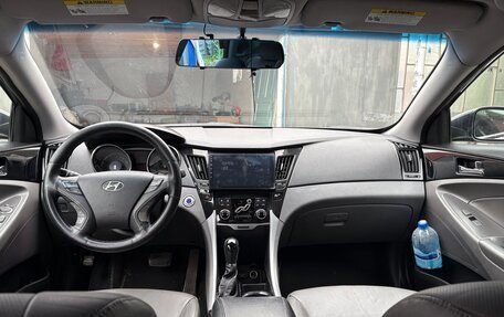 Hyundai Sonata VI, 2010 год, 1 150 000 рублей, 10 фотография