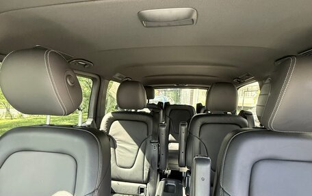Mercedes-Benz V-Класс, 2018 год, 4 450 000 рублей, 10 фотография