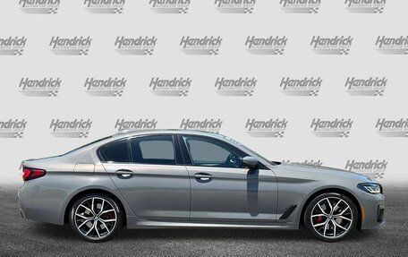 BMW 5 серия, 2022 год, 4 781 742 рублей, 2 фотография
