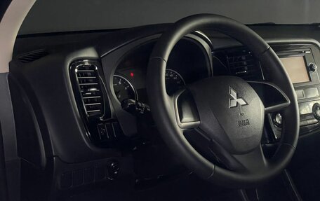 Mitsubishi Outlander III рестайлинг 3, 2014 год, 1 250 000 рублей, 8 фотография