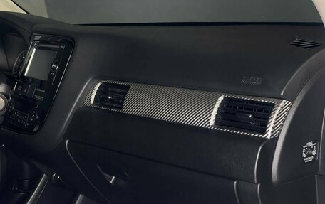 Mitsubishi Outlander III рестайлинг 3, 2014 год, 1 250 000 рублей, 12 фотография