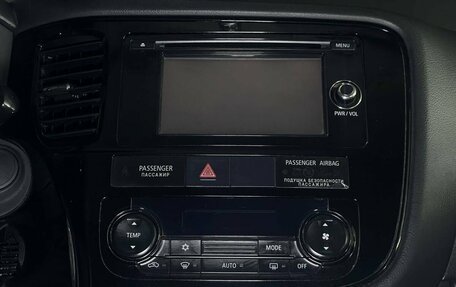 Mitsubishi Outlander III рестайлинг 3, 2014 год, 1 250 000 рублей, 16 фотография