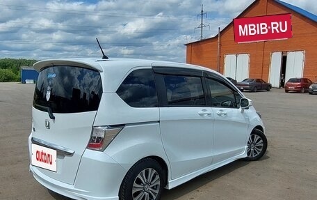 Honda Freed I, 2013 год, 1 330 000 рублей, 3 фотография
