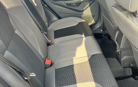 Ford Fiesta, 2016 год, 1 020 000 рублей, 10 фотография