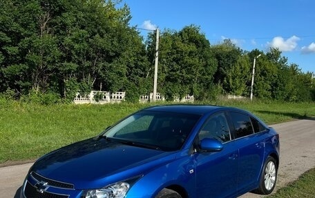 Chevrolet Cruze II, 2011 год, 849 999 рублей, 2 фотография