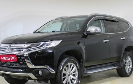 Mitsubishi Pajero Sport III рестайлинг, 2020 год, 3 550 000 рублей, 1 фотография