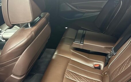 BMW 5 серия, 2019 год, 4 800 000 рублей, 14 фотография