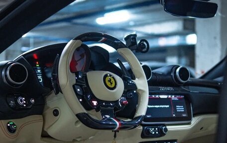 Ferrari Portofino, 2020 год, 30 000 000 рублей, 24 фотография