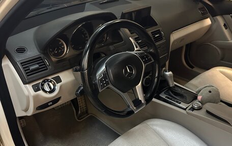 Mercedes-Benz C-Класс, 2010 год, 1 150 000 рублей, 16 фотография