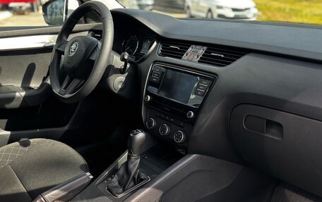 Skoda Octavia, 2018 год, 1 450 000 рублей, 15 фотография