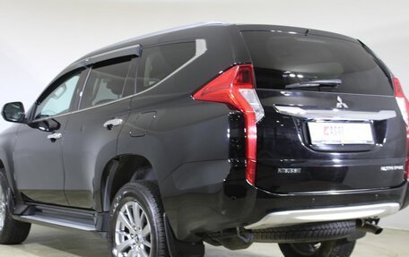 Mitsubishi Pajero Sport III рестайлинг, 2020 год, 3 550 000 рублей, 7 фотография