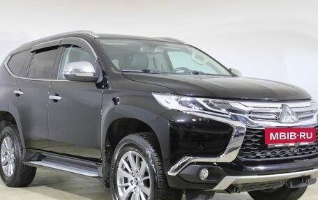 Mitsubishi Pajero Sport III рестайлинг, 2020 год, 3 550 000 рублей, 3 фотография