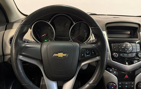 Chevrolet Cruze II, 2010 год, 682 000 рублей, 7 фотография
