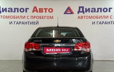 Chevrolet Cruze II, 2010 год, 682 000 рублей, 4 фотография